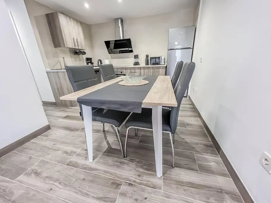 Modern 2 Bed Apartment With Pool In Frigiliana