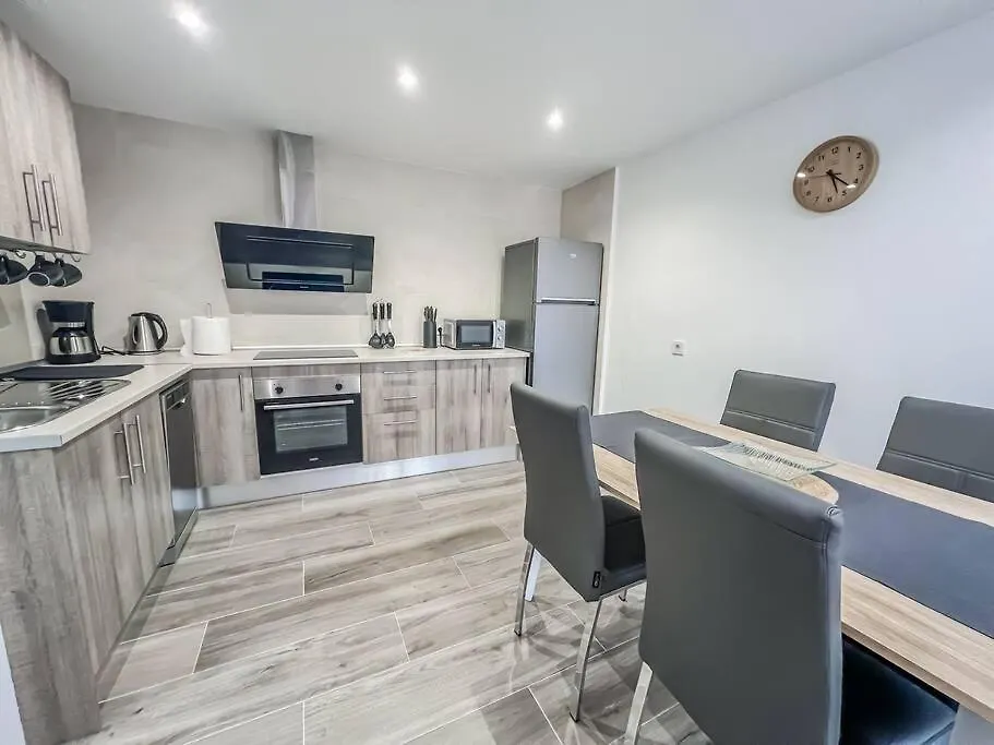 Modern 2 Bed Apartment With Pool In Frigiliana España