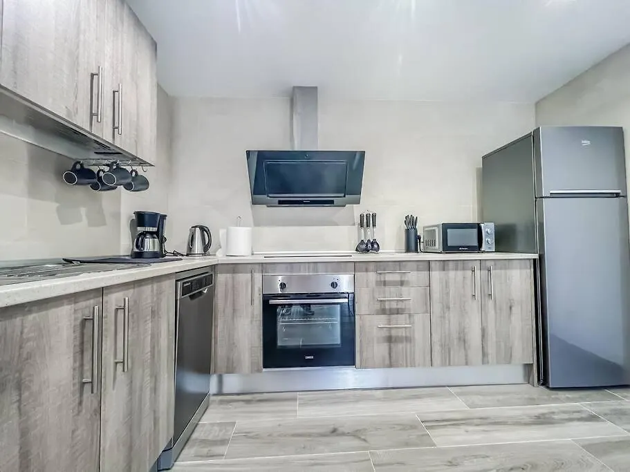 Modern 2 Bed Apartment With Pool In Frigiliana 0*,  España