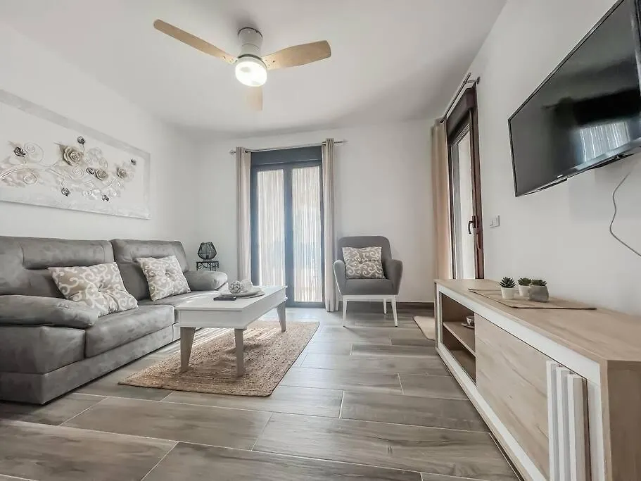 Modern 2 Bed Apartment With Pool In Frigiliana