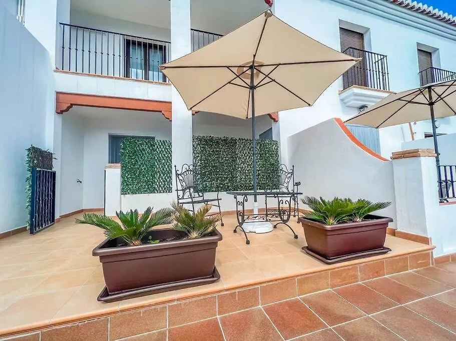 Modern 2 Bed Apartment With Pool In Frigiliana