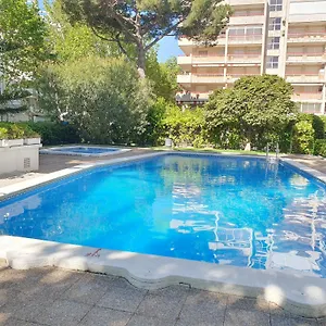 salou-playpiscina-wifi-gisomar.top-hotels-tarragona.com/